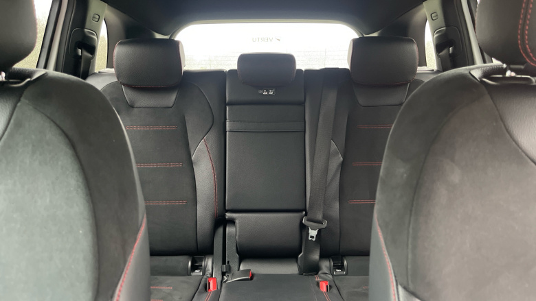 Mercedes-Benz GLB 220d 4Matic AMG Line Premium 5dr 8G-Tronic Diesel Estate